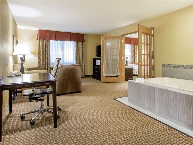 Comfort Suites Wisconsin Dells Area Portage Εξωτερικό φωτογραφία